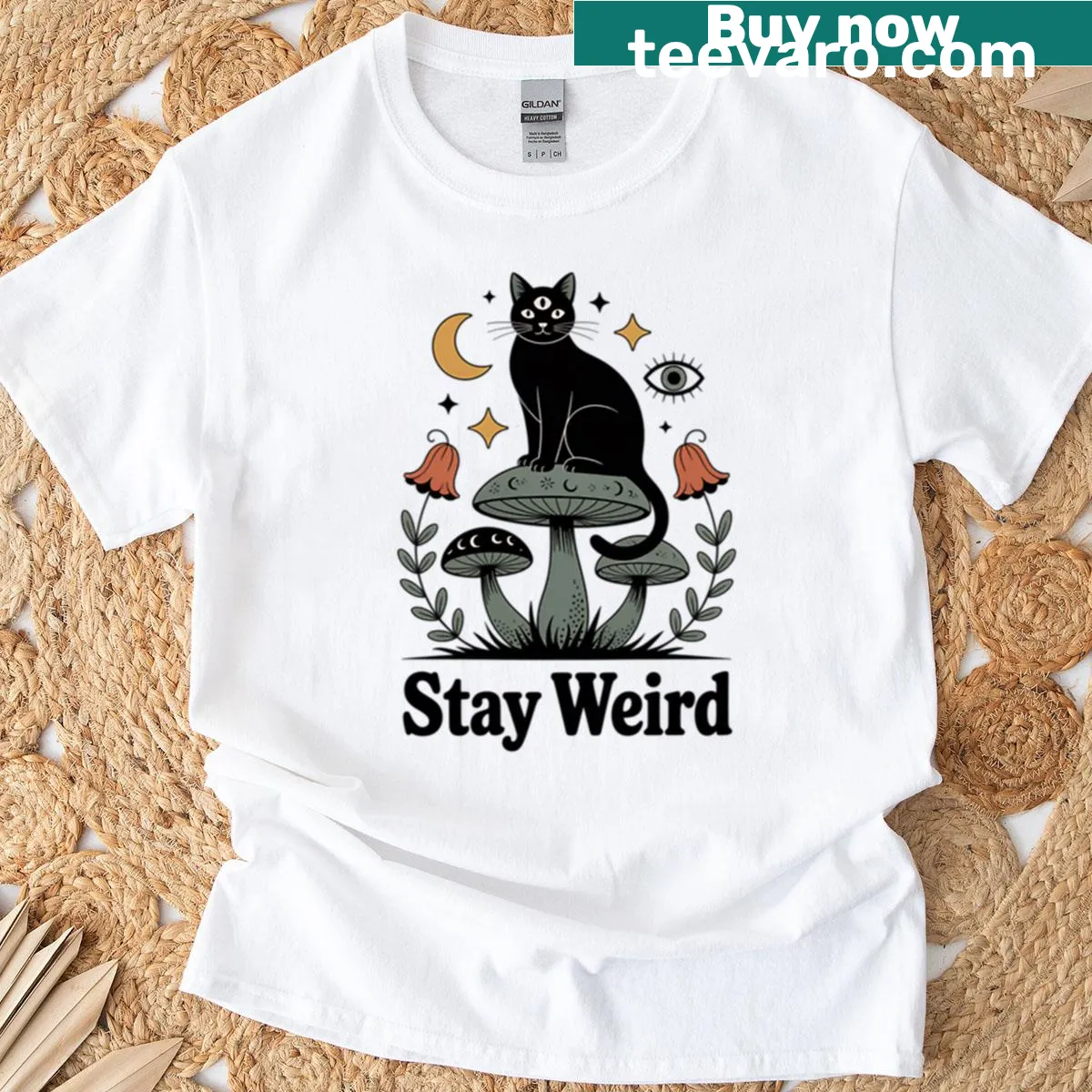 Oversized T-shirt featuring a cat with a third eye illustration — on a men's t-shirt