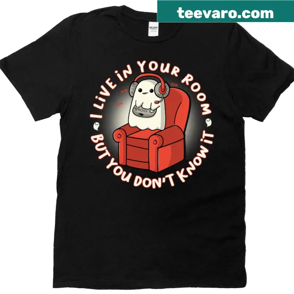 Oversized t-shirt featuring a playful ghost character for gamers