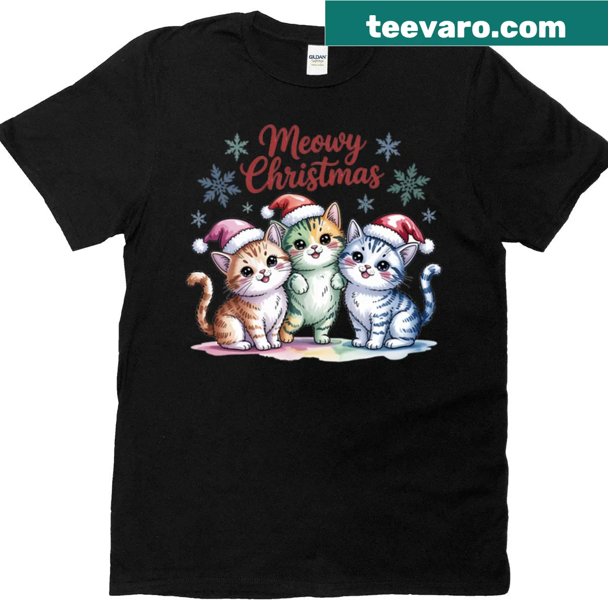 Cute t-shirt with a festive cat design for Christmas — on a men's t-shirt
