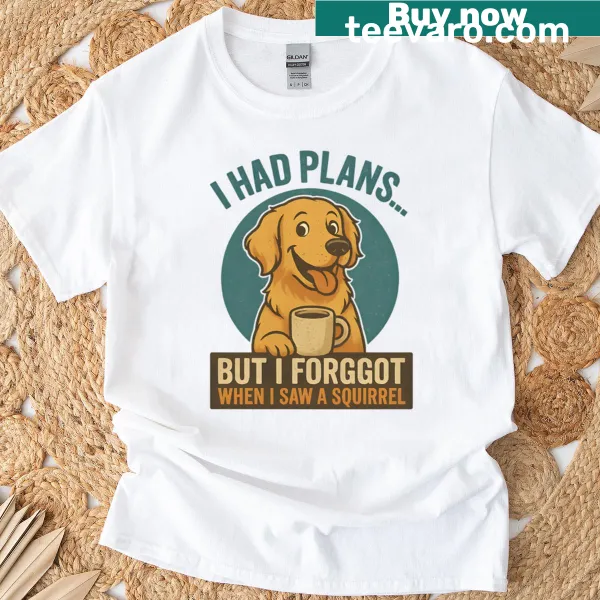 Vintage oversized T-shirt featuring a funny Golden Retriever and squirrel graphic