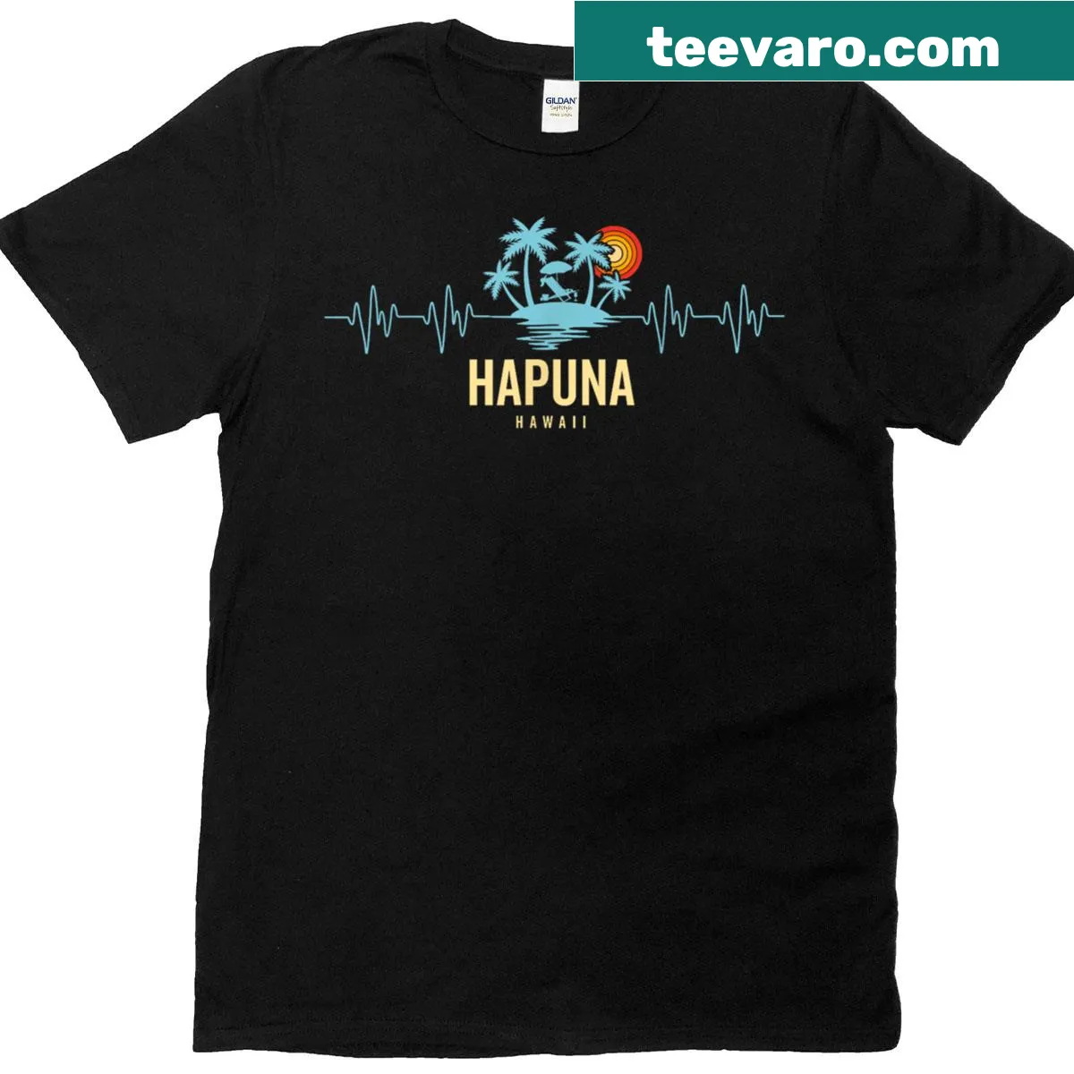 Retro beach palm tree heartbeat graphic on a T-shirt — on a men's t-shirt