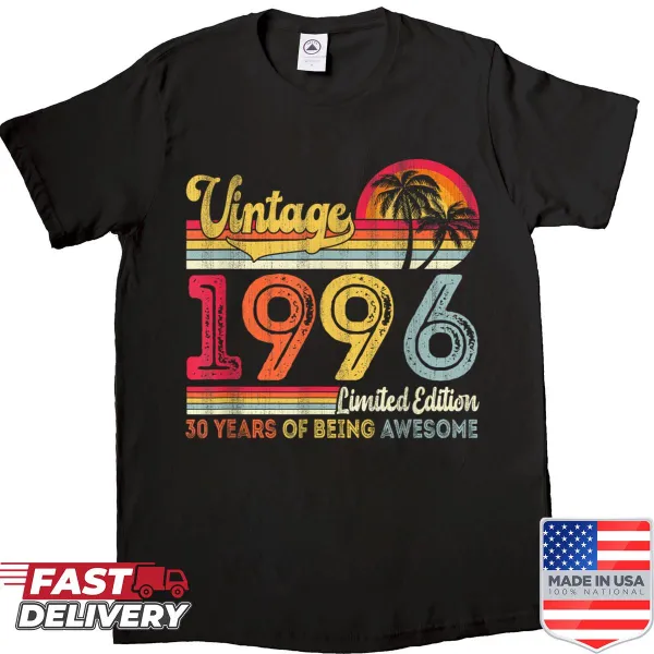Retro 30th birthday t-shirt with Born in 1996 graphic