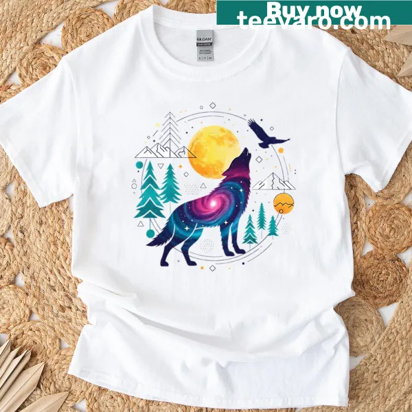 Illustration of a wolf howling at the moon on a T-shirt