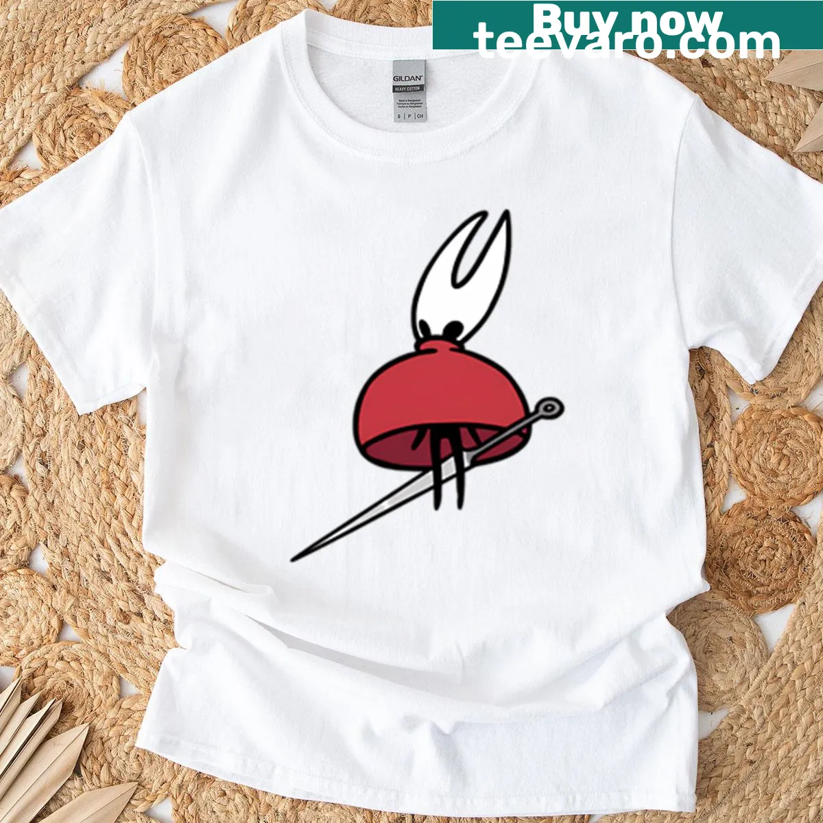 Silhouette of a hornet design on a minimalist t-shirt. — on a men's t-shirt