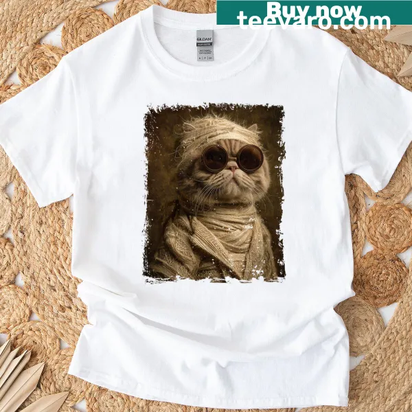 Halloween t-shirt featuring a Scottish Fold cat mummy with sunglasses