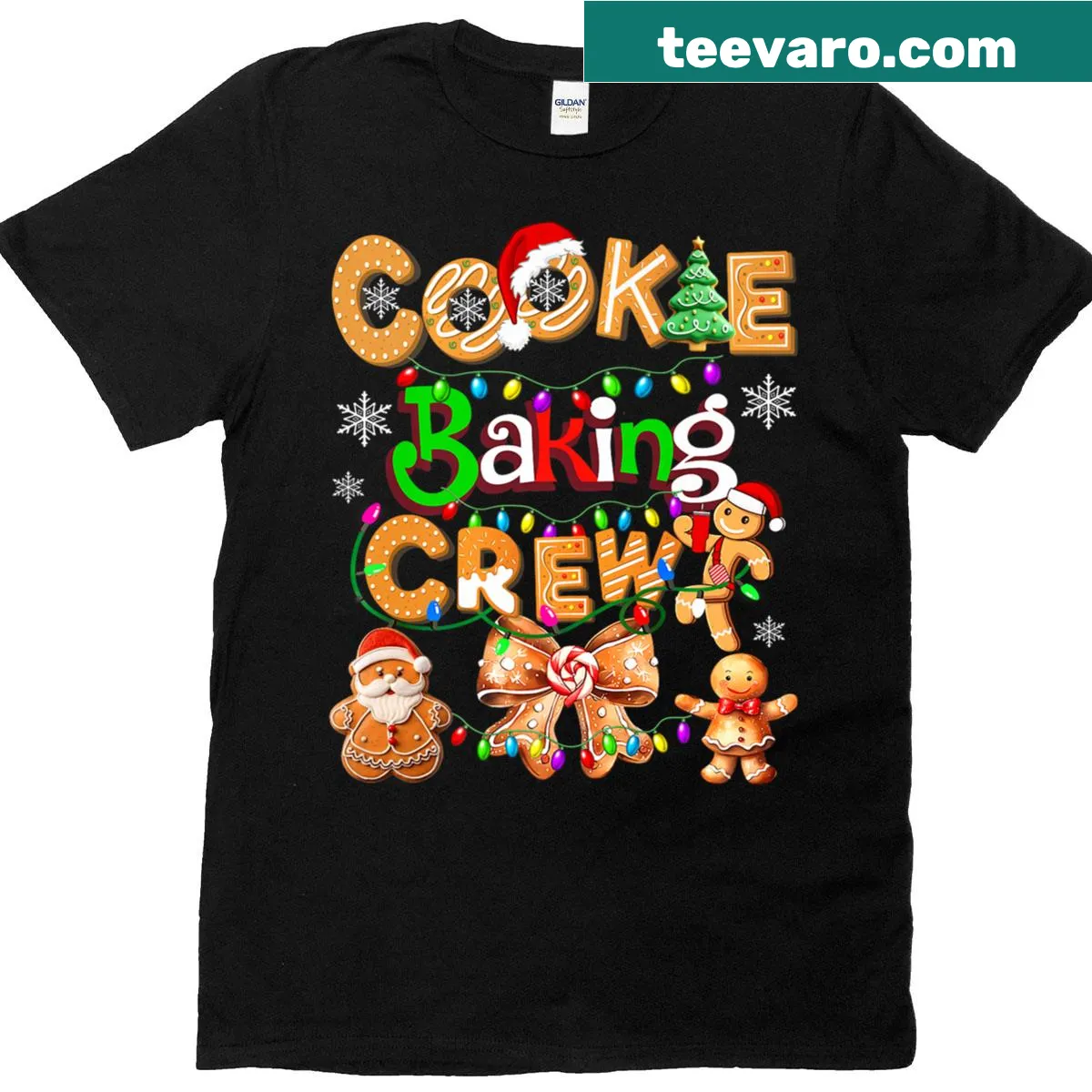 Cute Christmas T-shirt with gingerbread and baking theme — on a men's t-shirt