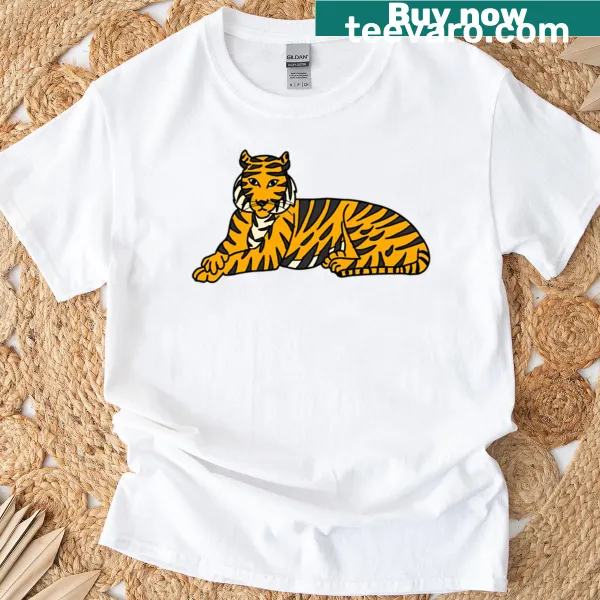 Hand-drawn illustration of a majestic tiger on a T-shirt
