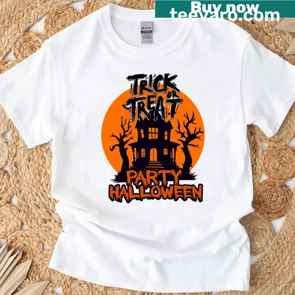 Haunted house graphic T-shirt for Halloween celebrations