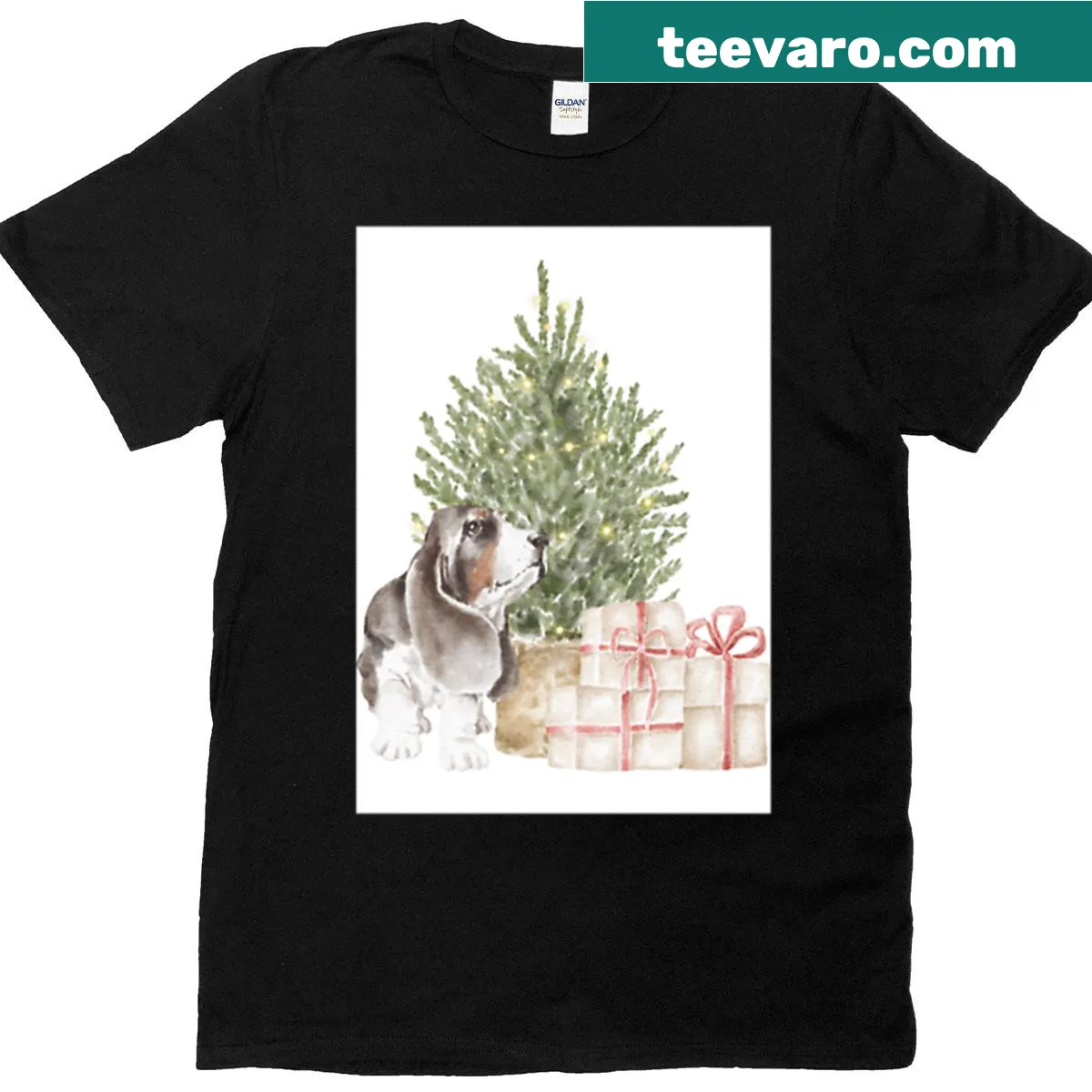 Oversized Christmas T-shirt with an artistic dog illustration — on a men's t-shirt