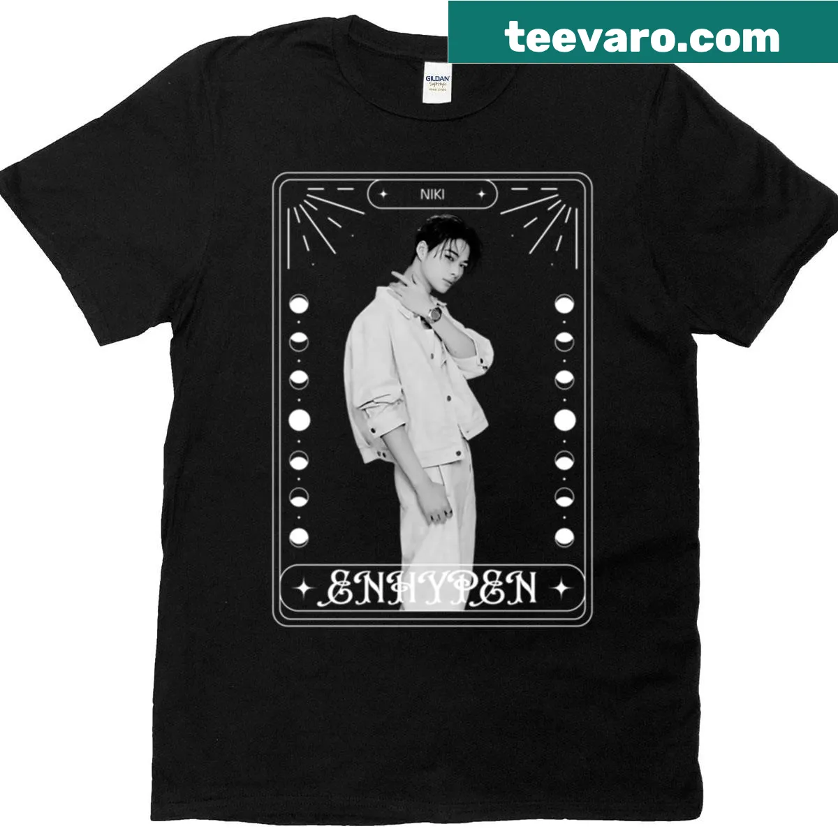 Minimalist Niki Kpop tarot card graphic t-shirt — on a men's t-shirt