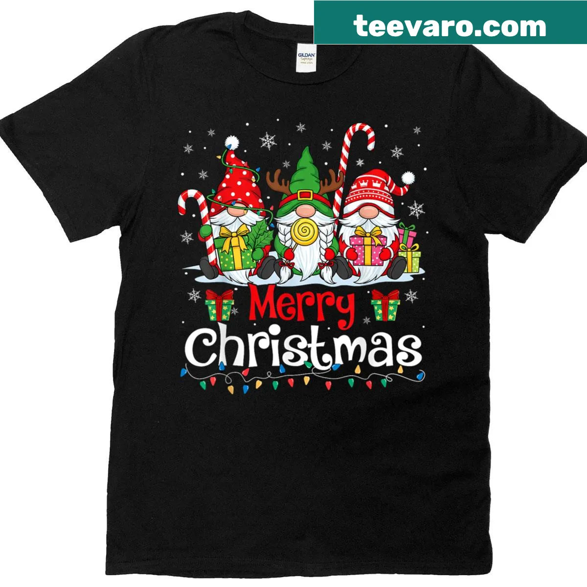 Cute Christmas gnomes illustration on a matching t-shirt — on a men's t-shirt