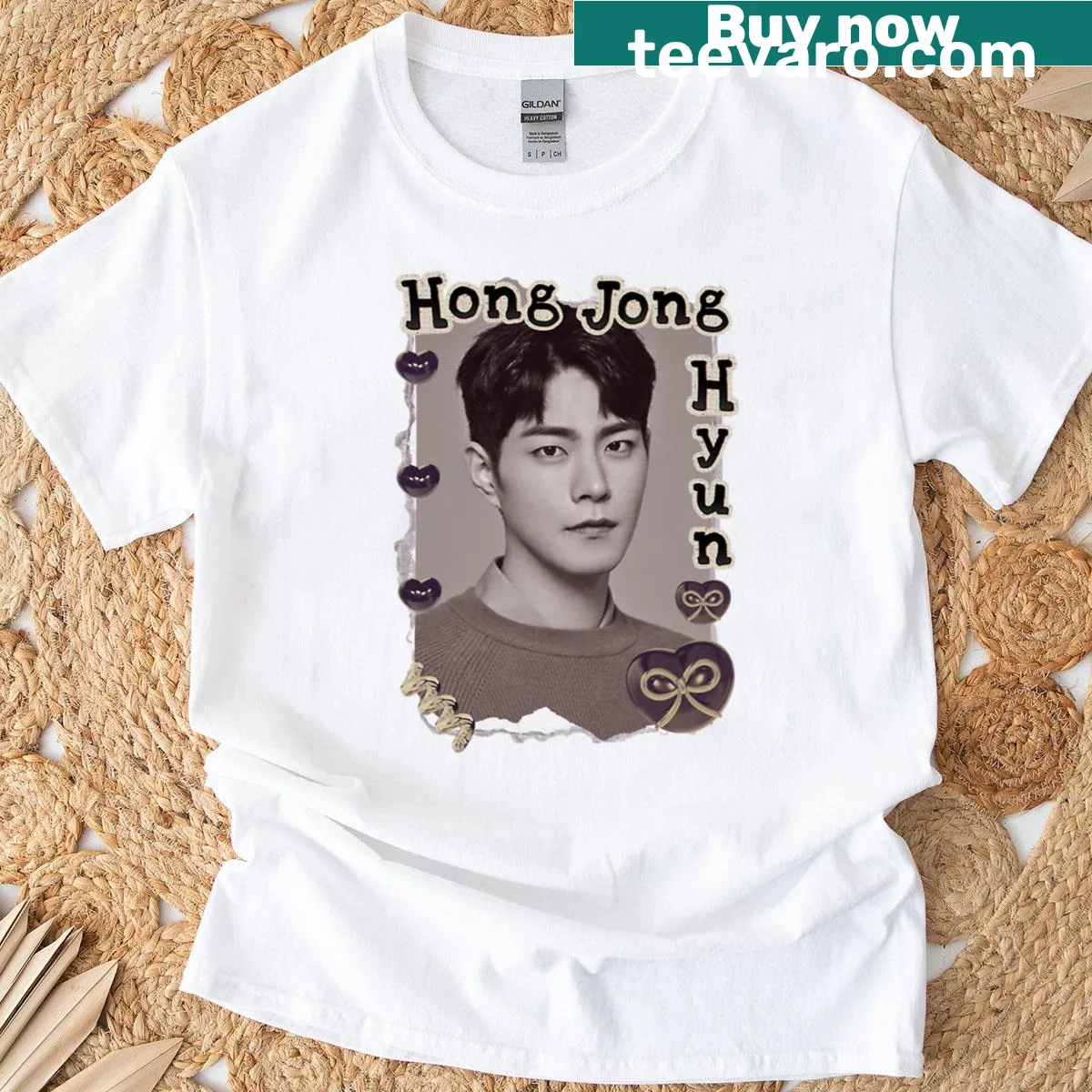 Cozy vintage-style T-shirt featuring a scrapbook collage of Hong Jong-hyun. — on a men's t-shirt
