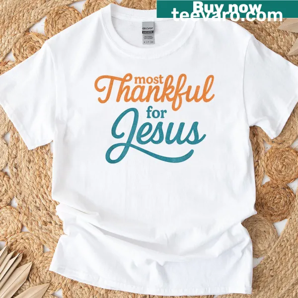 Thankfulness themed T-shirt with autumn and faith focus