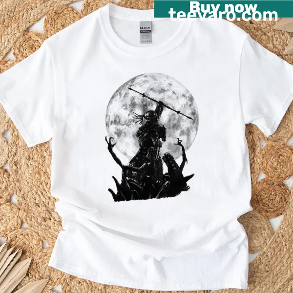 Xenomorph graphic design on a sci-fi themed T-shirt