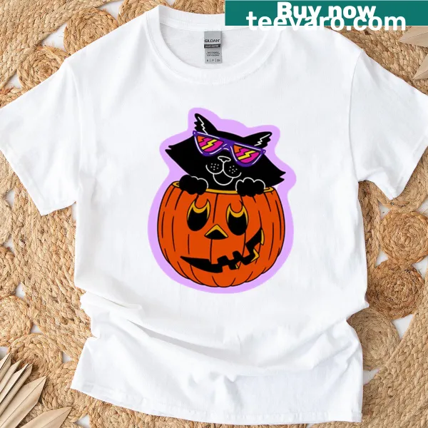 Vintage style T-shirt featuring a black cat on a jack-o-lantern.