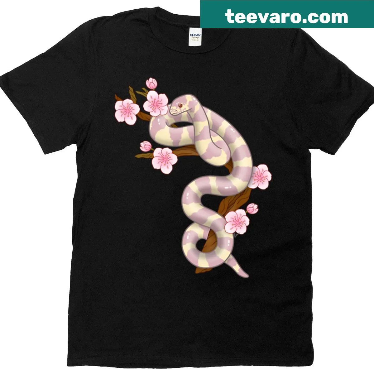 Illustration of California albino kingsnake with sakura flowers on t-shirt — on a men's t-shirt