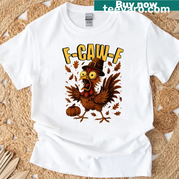 Funny turkey in a pilgrim hat on a Thanksgiving T-shirt