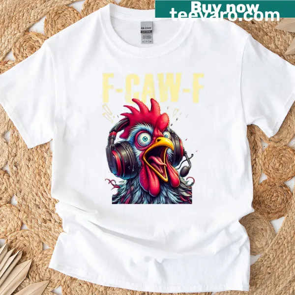 Cartoon chicken screaming on a humorous gamer t-shirt