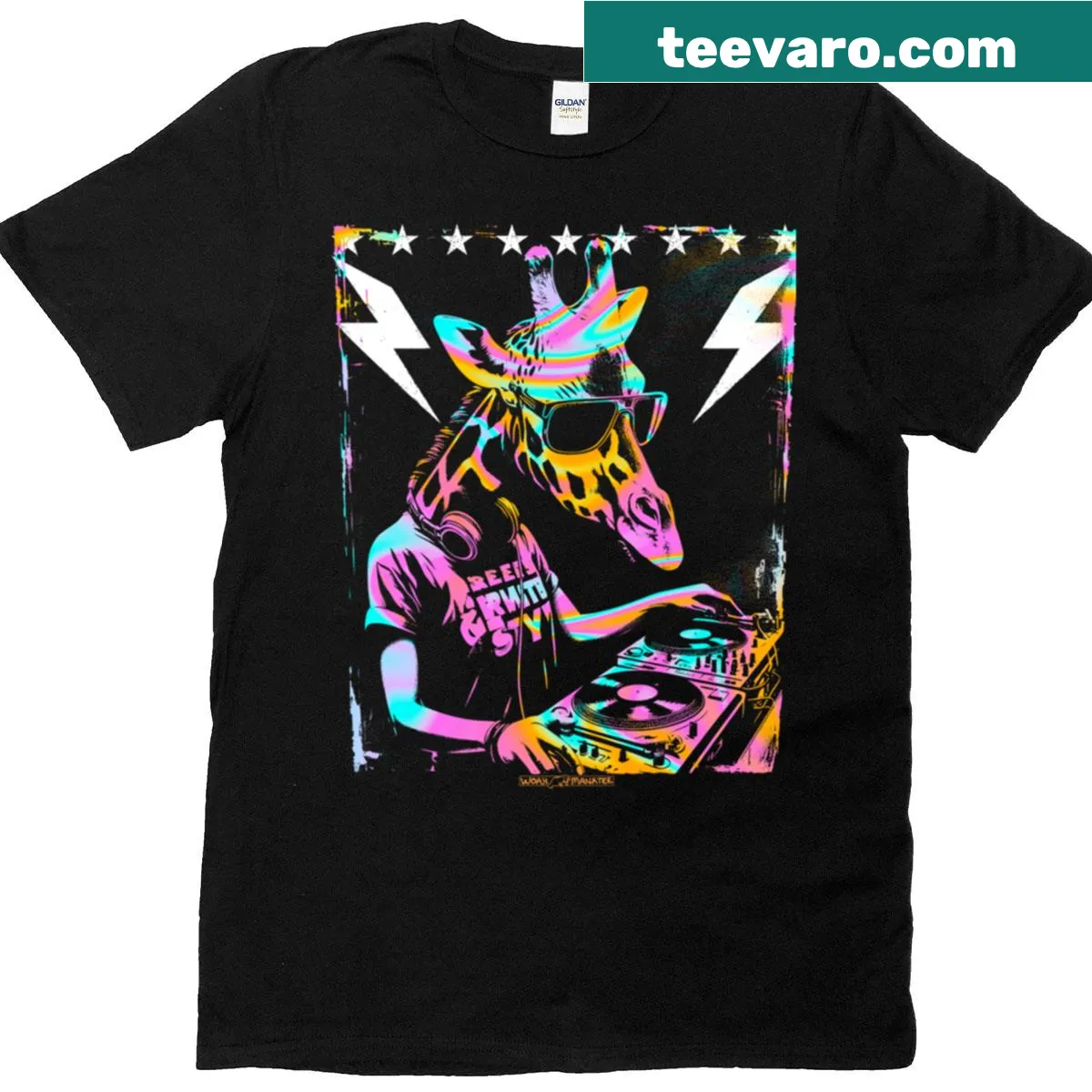 Cartoon DJ giraffe graphic on a fun music T-shirt. — on a men's t-shirt