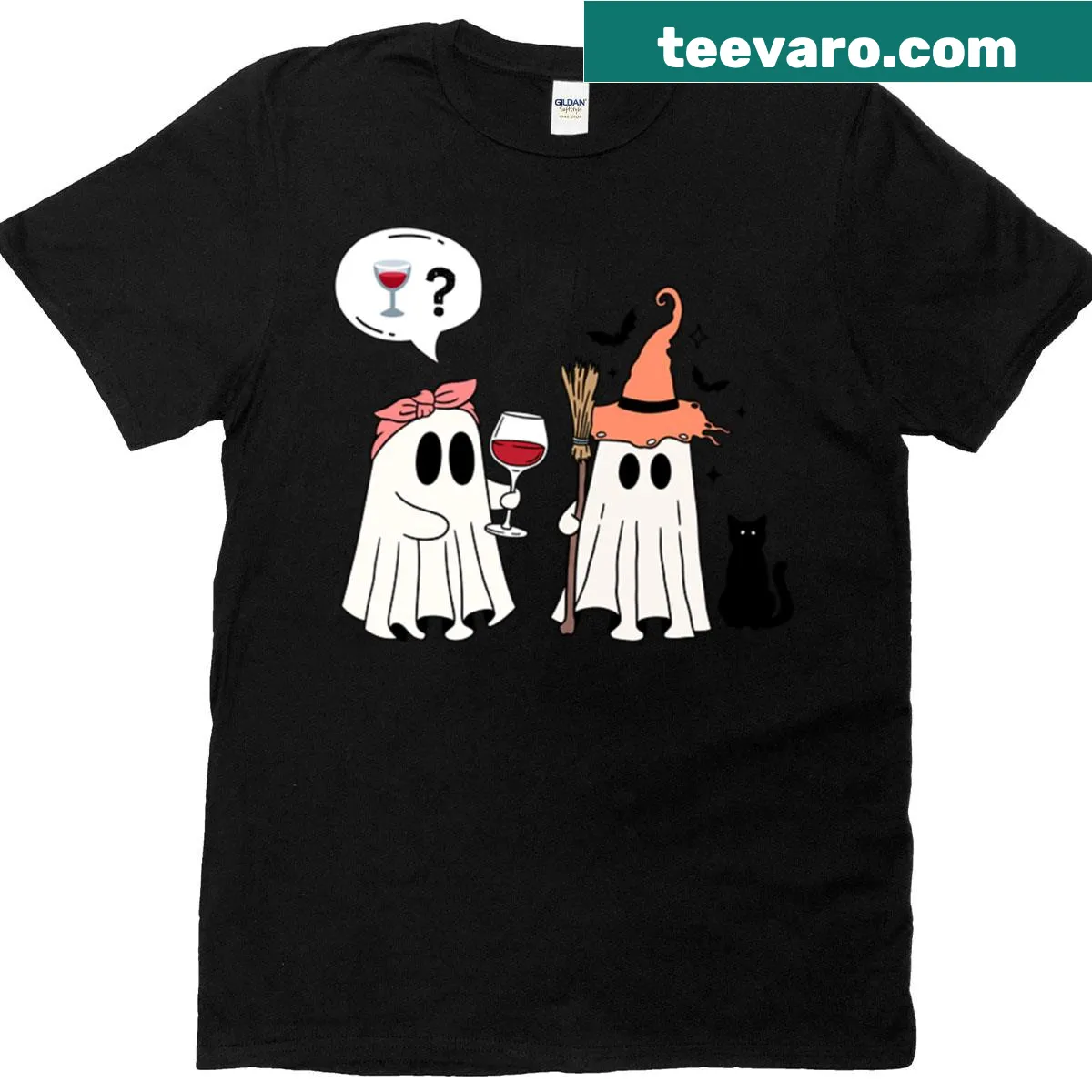 Cute cartoon ghosts on a Halloween T-shirt. — on a men's t-shirt