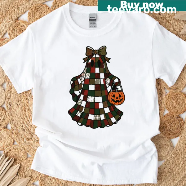Cute ghosts and rustic pumpkins on a Halloween t-shirt