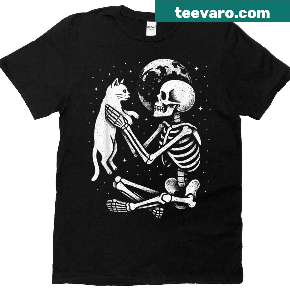 Cute skeleton cat skull graphic T-shirt for Halloween — on a men's t-shirt