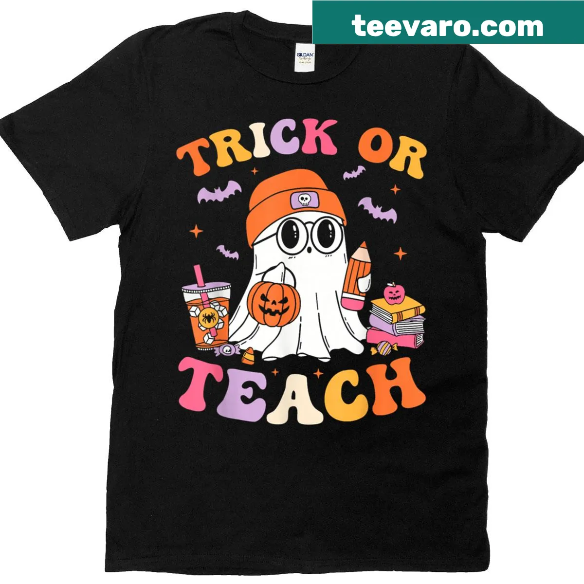 Vintage style Halloween shirt with groovy ghost and floral design — on a men's t-shirt