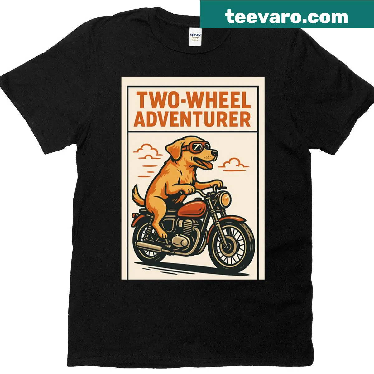 Illustration of a Labrador on a motorcycle for dog lovers — on a men's t-shirt