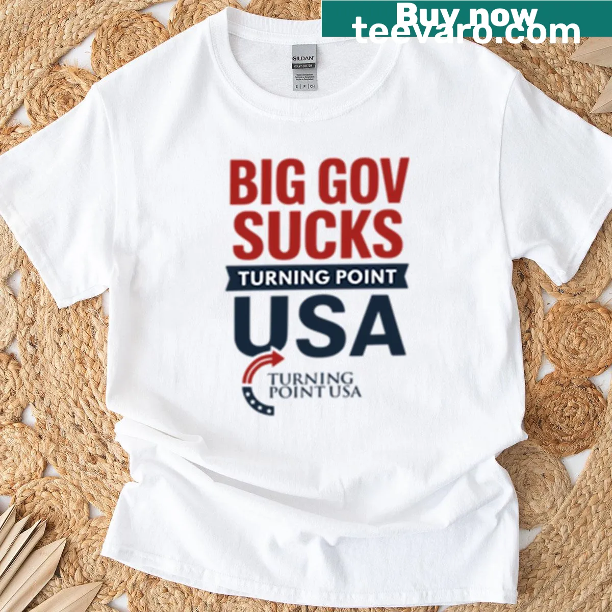 Oversized T-shirt with 'Big Gov Sucks' slogan for conservatives. — on a men's t-shirt