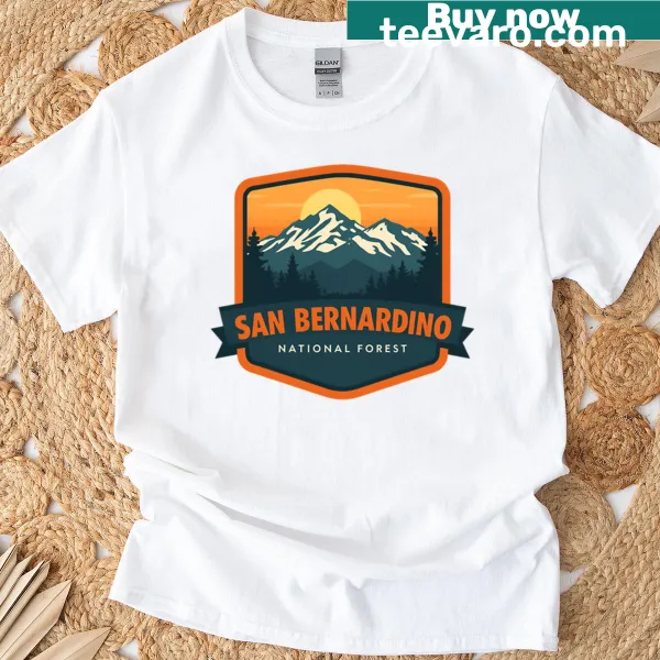 Oversized T-shirt with San Bernardino National Parks hiking design