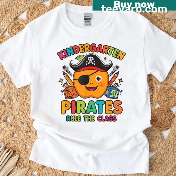T-shirt celebrating kindergarten with the phrase 'Pirates Rule the Class'