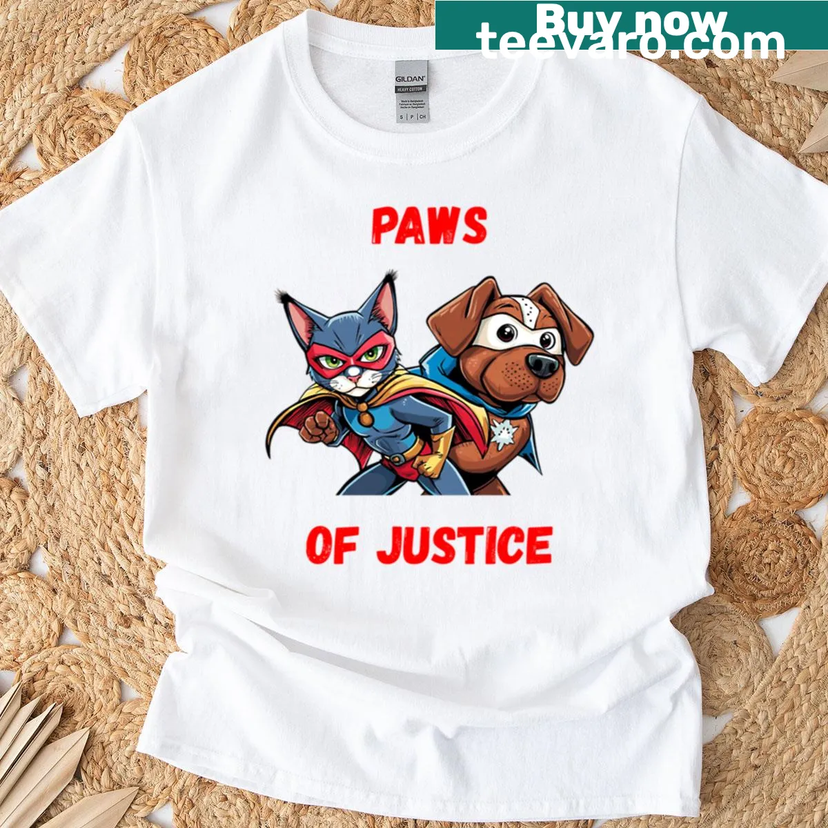 Cartoon superheroes of dogs and cats on a T-shirt. — on a men's t-shirt