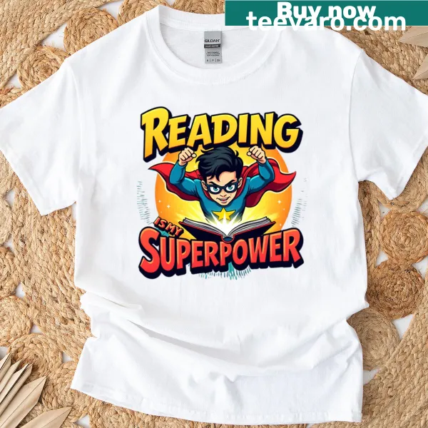 Oversized comic book lover T-shirt with fun reading graphic
