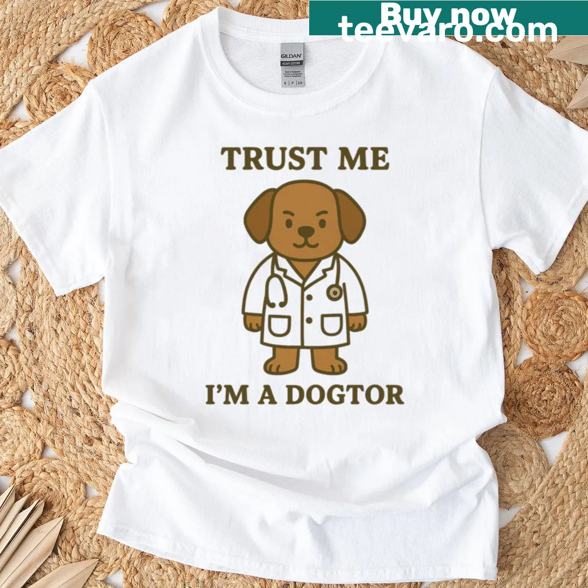Humorous T-shirt with the phrase 'Trust Me I'm A Dogtor.' — on a men's t-shirt