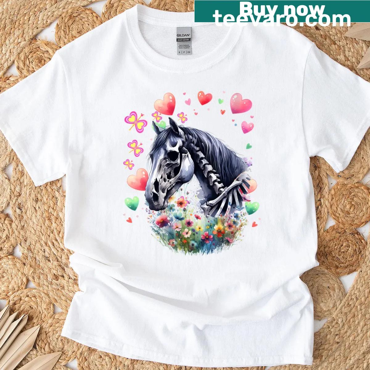 Illustrated horse in Halloween costume on a festive t-shirt — on a men's t-shirt