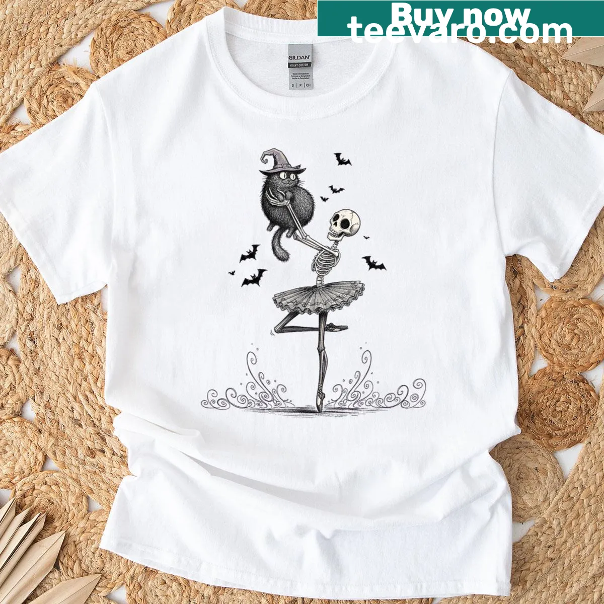 Cute Halloween cat in witch hat and ballet pose on a t-shirt — on a men's t-shirt