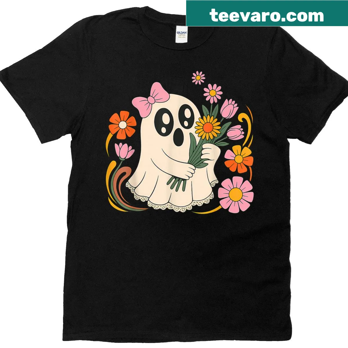 Retro ghost with flowers graphic for Halloween — on a men's t-shirt
