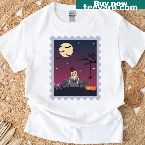 Cute skeleton graphic on a Halloween-themed t-shirt.