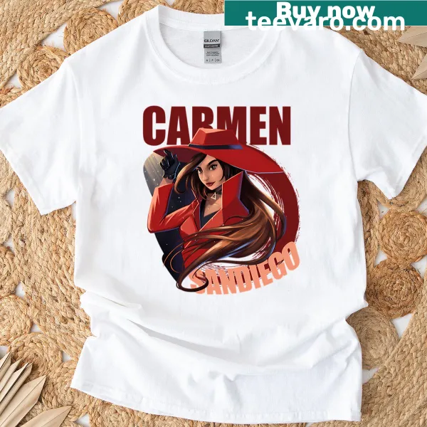 Detective emblem t-shirt with red trench coat and hat