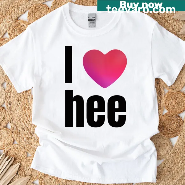 Oversized t-shirt with bold text saying 'I Love Hee'