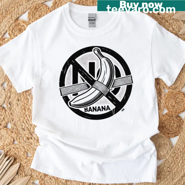 Graphic tee featuring a banana with the phrase 'No Banana' for meme fans