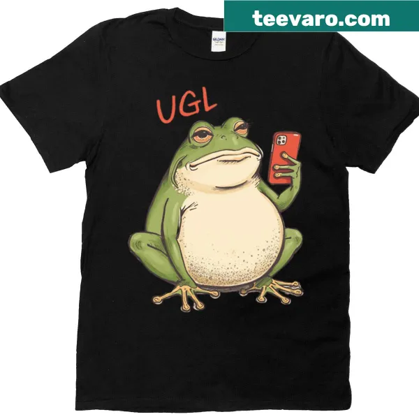 Cartoon frog taking a selfie on t-shirt