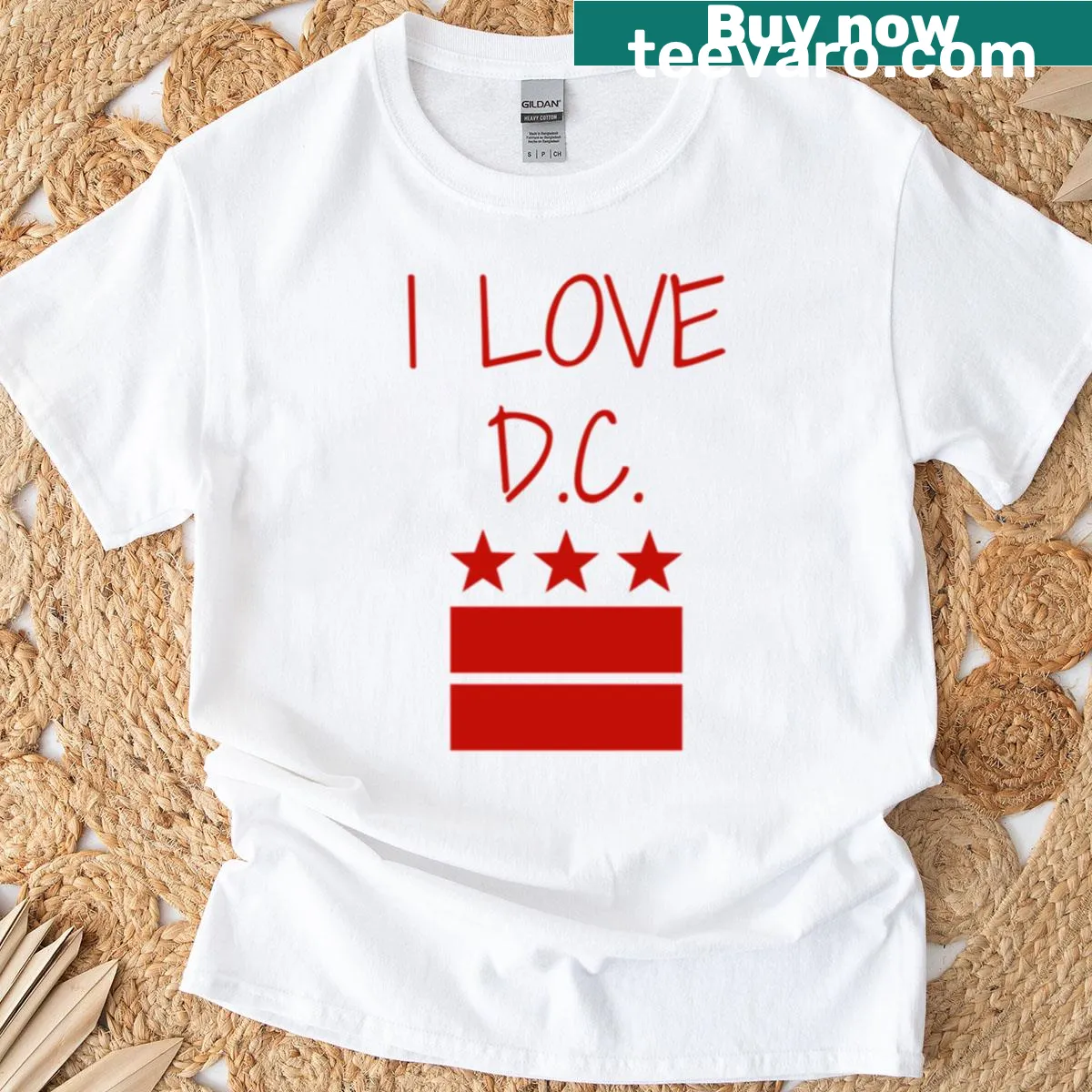T-shirt with the phrase I Love DC — on a men's t-shirt