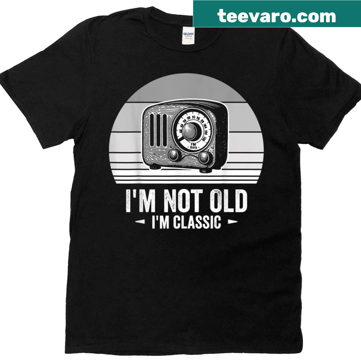 Vintage-style t-shirt with the humorous phrase 'I’m Not Old, I’m Vintage'. — on a men's t-shirt
