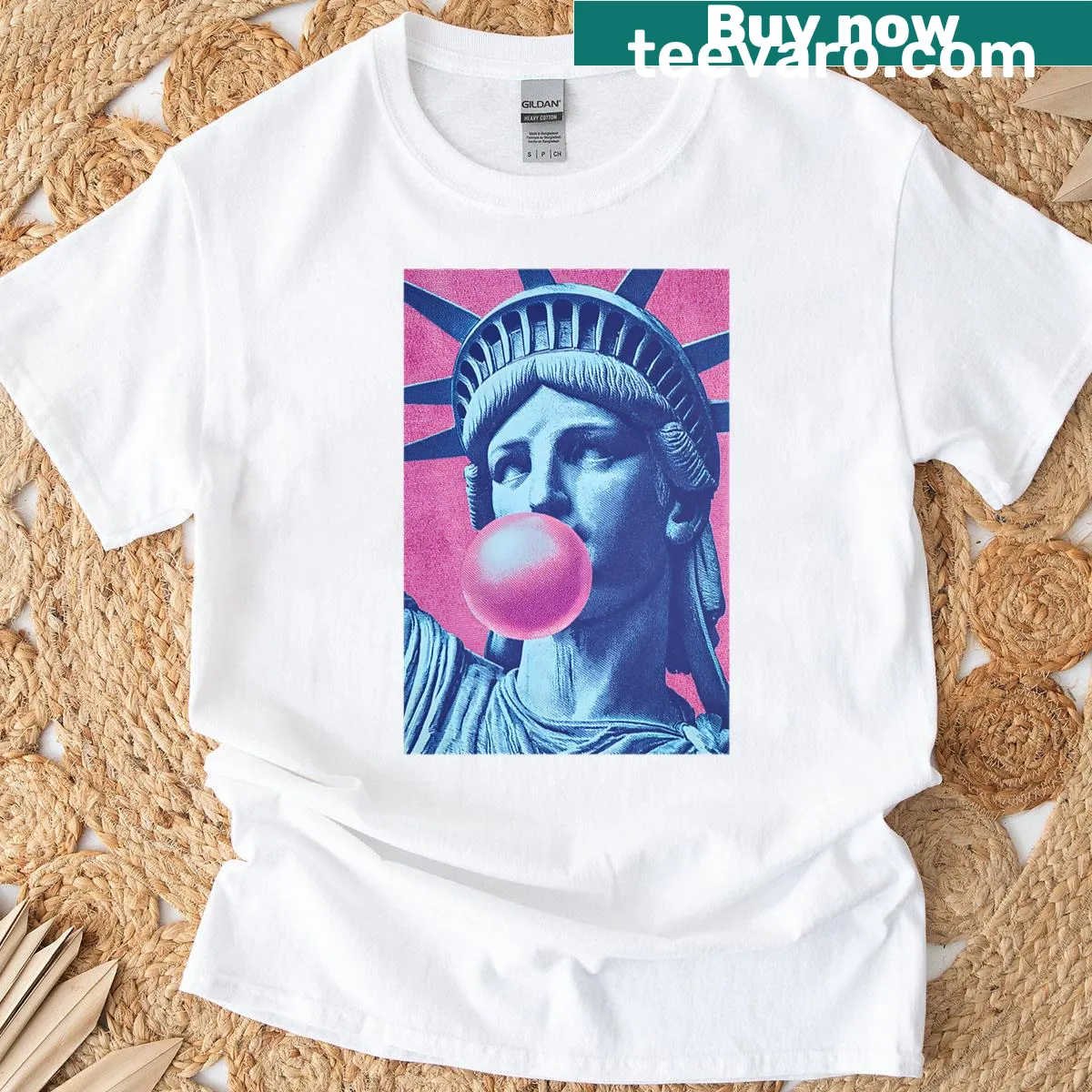 Pop art themed t-shirt featuring a stylish rendering of the Statue of Liberty. — on a men's t-shirt