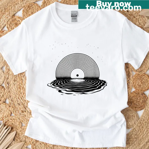 Vintage T-shirt with a moon and vinyl record design