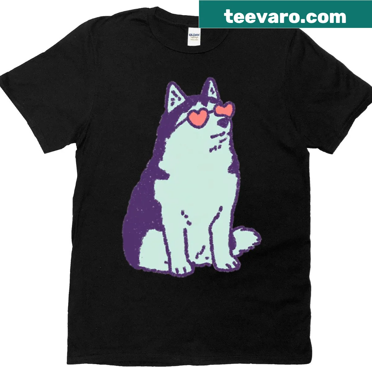 Illustration of a husky with sunglasses and a heart on a T-shirt — on a men's t-shirt
