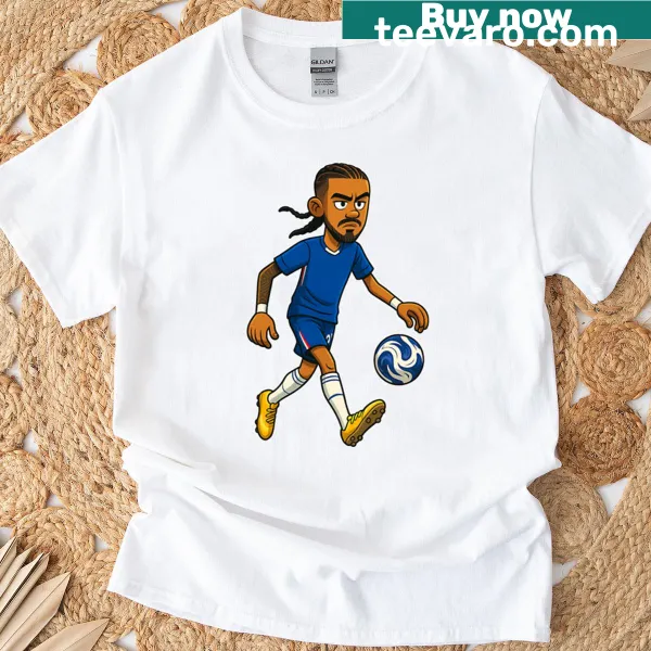 Playful 'Malo Gusto' text design on a sporty T-shirt