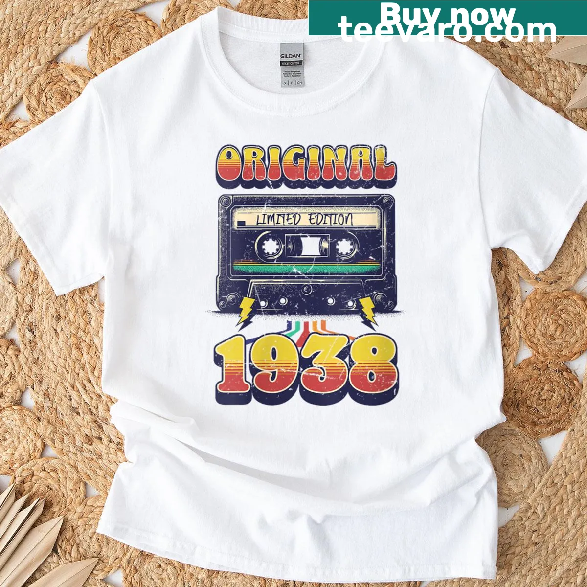 Retro style shirt celebrating 87th birthday with vintage design — on a men's t-shirt
