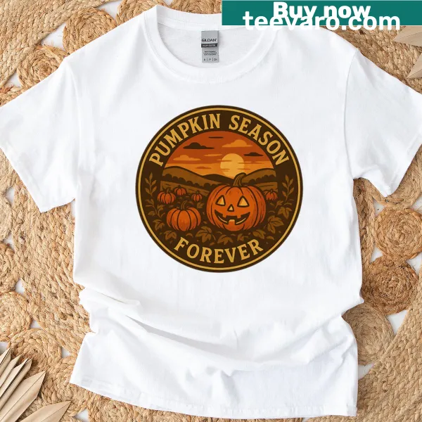 Retro autumn badge design celebrating pumpkin season